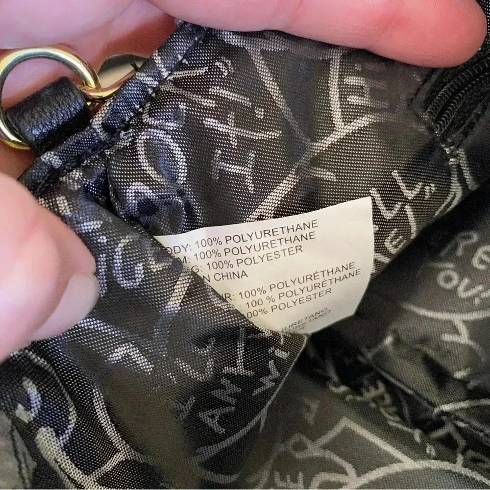 Betsey Johnson Faux Leather Large Bow Purse Handbag Crossbody Bag - Picture 7 of 12